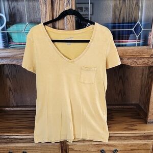 Universal Thread Yellow Short Sleeve Relaxed T-Shirt